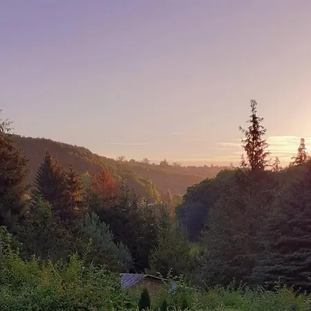 Talblick 2 - Ihr Zuhause : Mitten Im Idyllischen Tal *