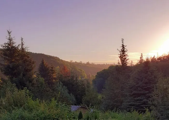 Talblick 2 - Ihr Zuhause : Mitten Im Idyllischen Tal *