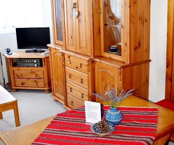 Vakantiehuis Talblick 2 - Ihr Zuhause : Mitten Im Idyllischen Tal Bad Bibra