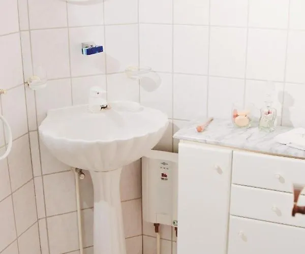 Talblick 2 - Ihr Zuhause : Mitten Im Idyllischen Tal